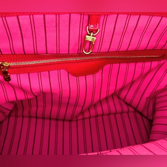 Louis Vuitton Takashi Murakami Cosmic Blossom Tote Dropping February 12th - Picture 6 of 9